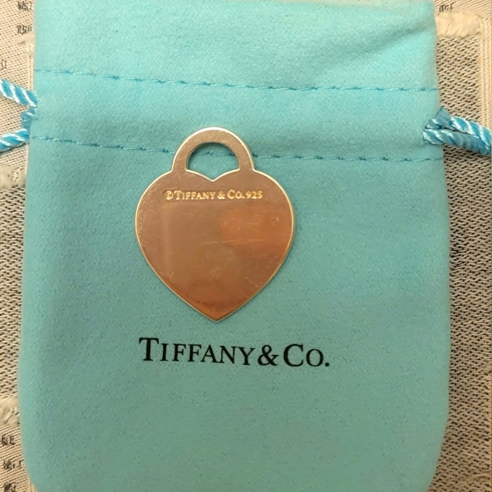 Tiffany and Co. Large heart pendant